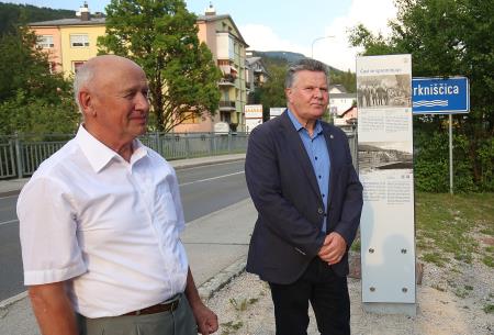 ODKRITJE HISTORIČNIH TABEL 15 FOTO LJUBO VUKELIČ